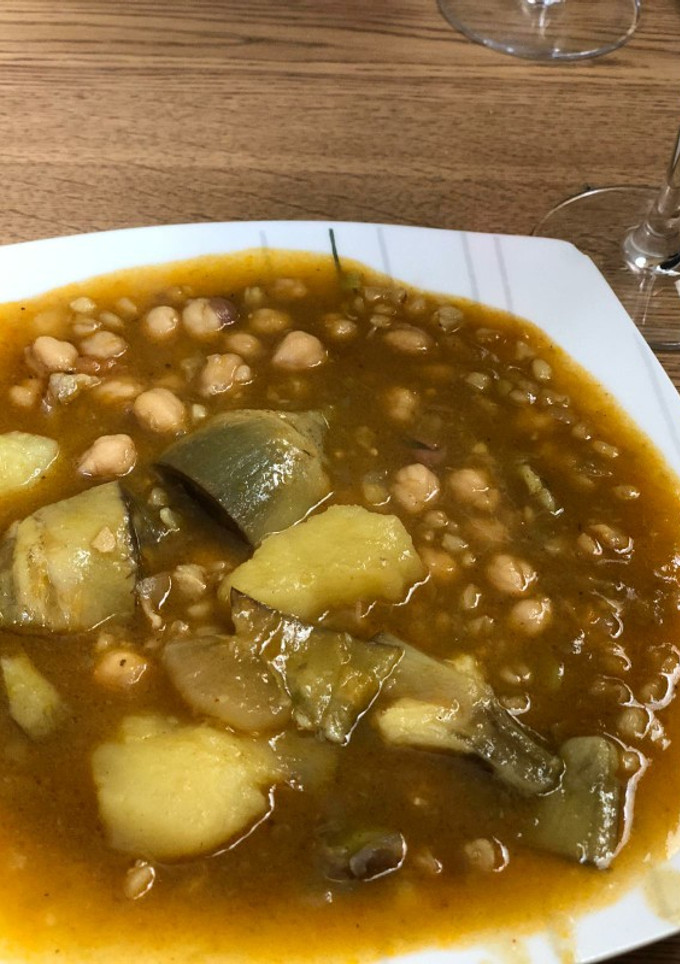 Una foto de Olla de trigo pelado y garbanzos estilo murciano