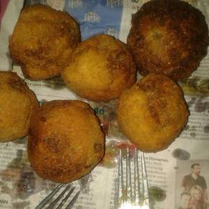 Albóndigas gigantes rellenas