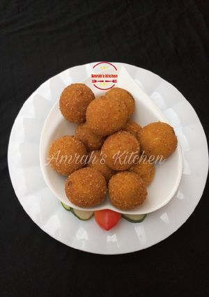 A picture of Potato balls.