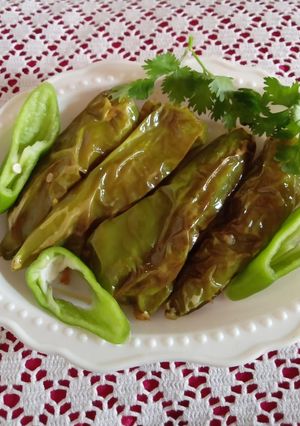 स्टफ्ड मिर्ची (stuffed mirch recipe in Hindi) रेसिपी मुख्य फोटो