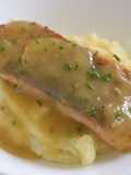 Salmão Grelhado com Molho de Laranja e Gengibre
