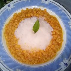 A picture of Chanadaal and rice.