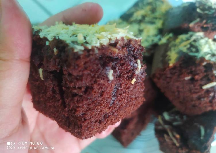 Bagaimana Membuat Brownies panggang mudah yang Lezat Sekali