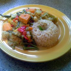 A picture of Caribbean veggie curry.