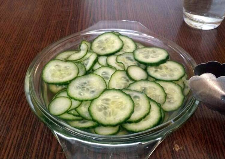 Step-by-Step Guide to Prepare Quick Pickled Cooling Cucumber