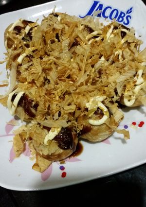 A picture of Simple ham & cheese takoyaki.
