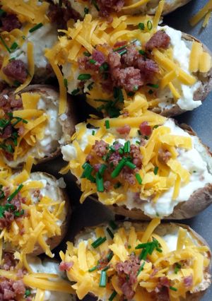 A picture of Man's twice baked potatoes.