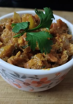 A picture of Green tomato sabji.