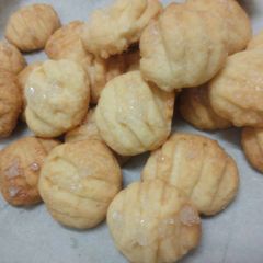 A picture of Mini Vanilla Butter Cookies.