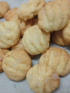 A picture of Mini Vanilla Butter Cookies.