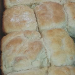 A picture of Biscuits.