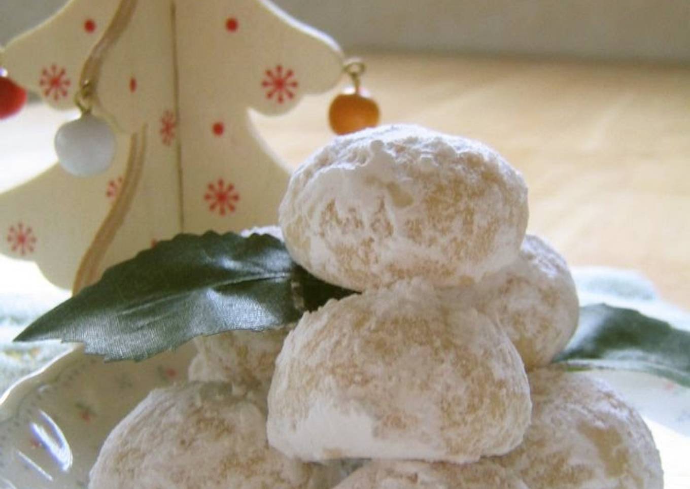 Very Easy! Crispy Snowball Cookies