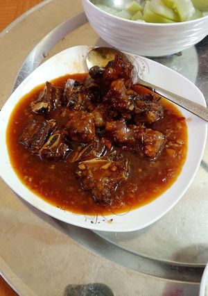 Hình của món Sườn chua ngọt.