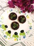 Open fruit sandwich
