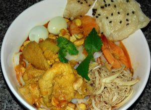 Hình của món Mì Quảng Tôm Thịt Dã Chiến.