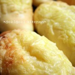 Big Cheese Bread Full of Cheese A picture of Big Cheese Bread Full of Cheese.