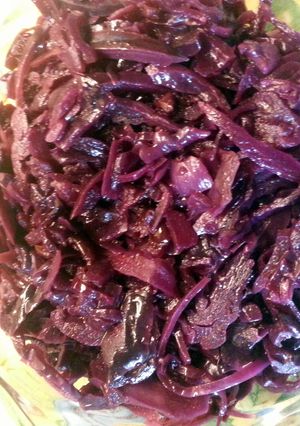 A picture of 'V' Fruity red cabbage.