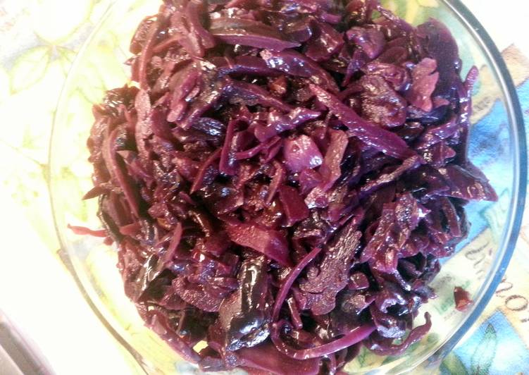 Step-by-Step Guide to Make Any-night-of-the-week &#39;V&#39; Fruity red cabbage