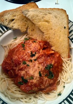 A picture of Po' dunk sketi (poor man's chicken spaghetti).