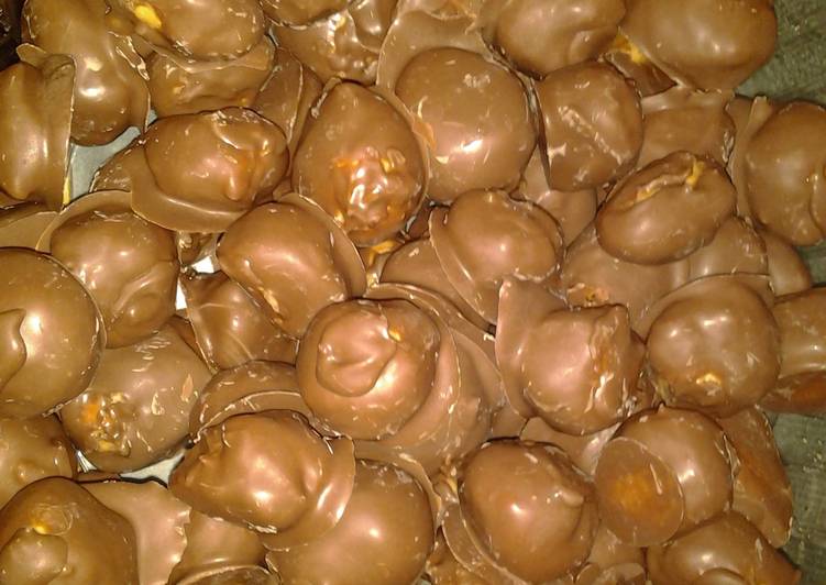 How to Prepare Favorite Peanut Butter Balls