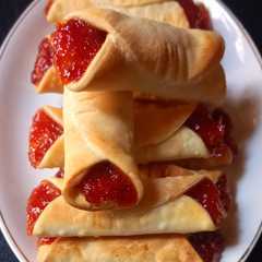 Una foto de Rollitos de Guayaba al Horno