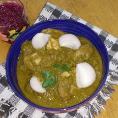 A picture of Coriander chicken.