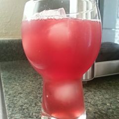 A picture of Cran-cherry 'N' Chamomile Punch.