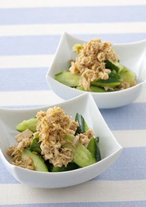 A picture of [A Nutritionist's Recipe] Spicy Pickled Cucumbers.