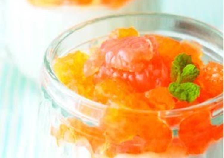 How to Prepare Speedy Yogurt Mousse with Grapefruit Gelée