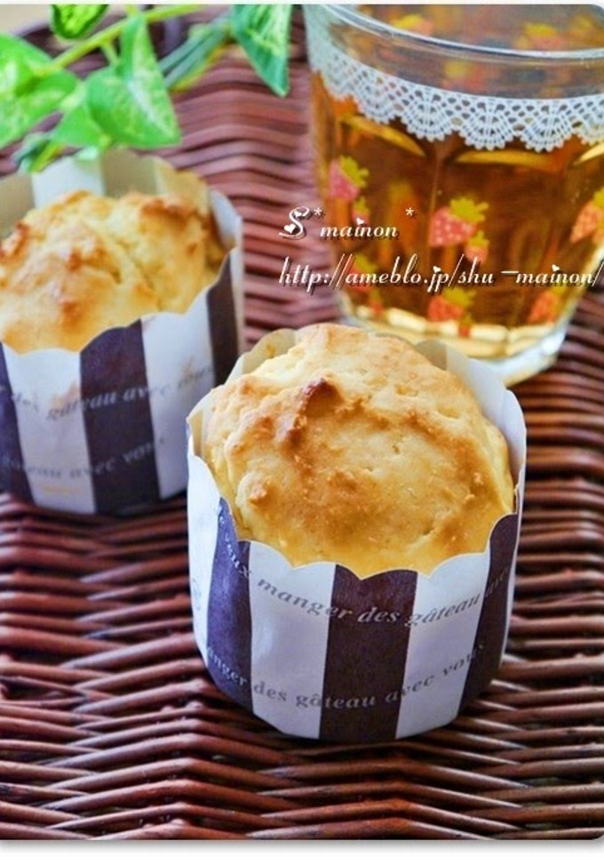 A picture of Easy Muffins with Tofu and Pancake Mix.