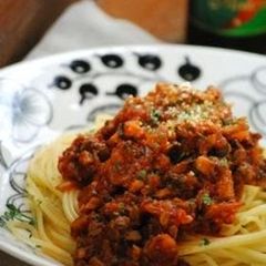 A picture of Bolognese (Meat Sauce Spaghetti).