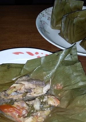 Foto resep Pepes ikan tongkol kemangi dan belimbing wuluh