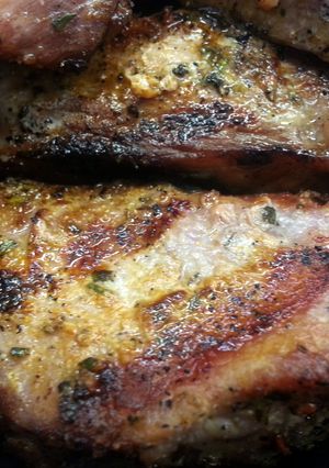 A picture of Merlot Pork Ribs.