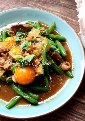 Hình của món Đậu que xào lòng gà trứng non.