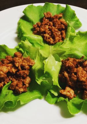 A picture of Chicken Lettuce Wraps.