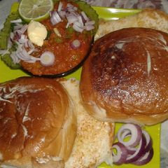 A picture of Pav Bhaji.