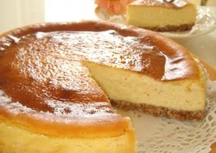 Simple Way to Prepare Homemade Easy Moist and Rich Cheesecake