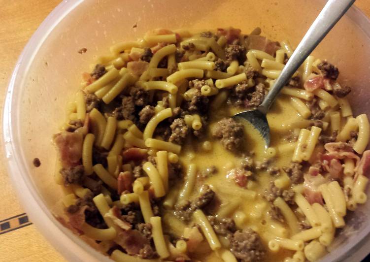 Steps to Make Any-night-of-the-week bacon mac burger soup