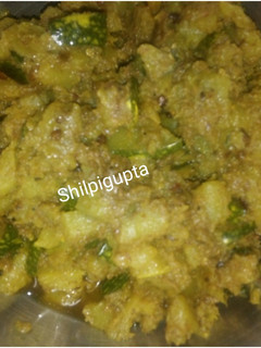 छिलके सहित कद्दू की सब्जी (chilke sahit kaddu ki sabzi recipe in Hindi) रेसिपी मुख्य फोटो