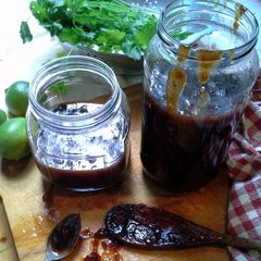 A picture of Kitchen Sink BBQ Sauce.