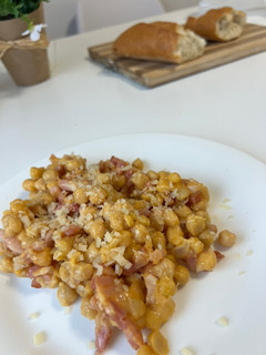 Una foto de Garbanzos a la carbonara