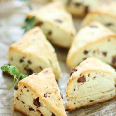 A picture of Chocolate Scones.