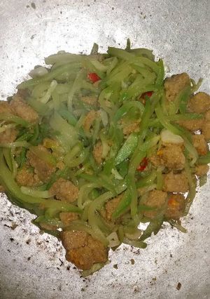 Foto resep Tumis labu siam oncom 😄