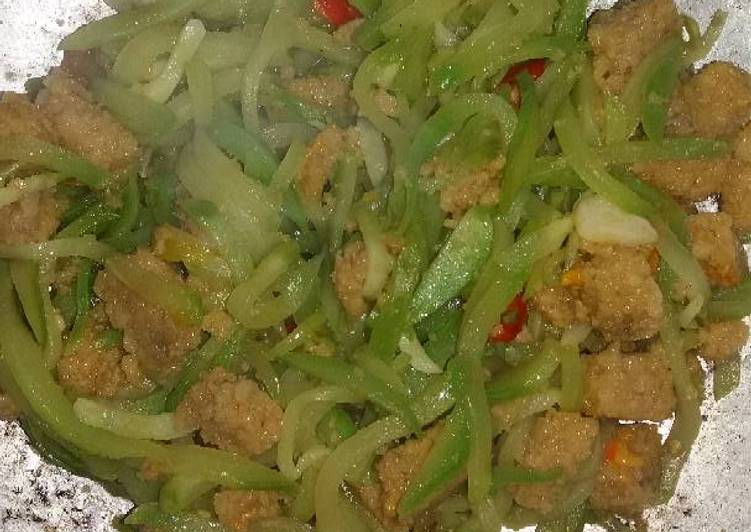 Tumis labu siam oncom 😄