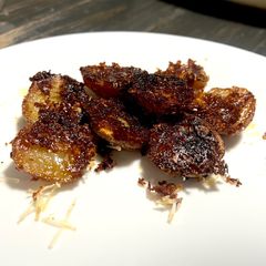 A picture of Crispy Crunchy Parmesan Potatoes.