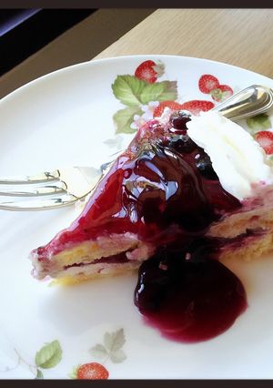 A picture of Blueberry Layer Cake.