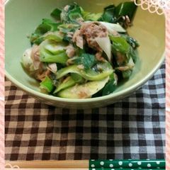 A picture of 5-Minute Japanese Leek and Canned Tuna Side Dish.