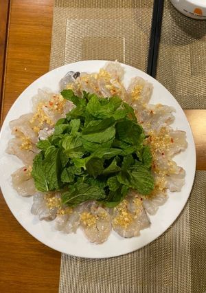 Hình của món Tôm tái chanh.