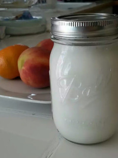 A picture of Coconut milk.