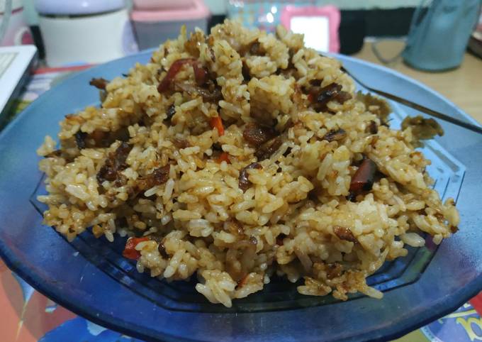 Nasi goreng ayam suwir rumahan